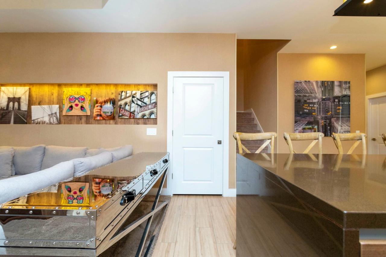 Magical 4suites W Jacuzzi Near 7497 Ferienhaus *